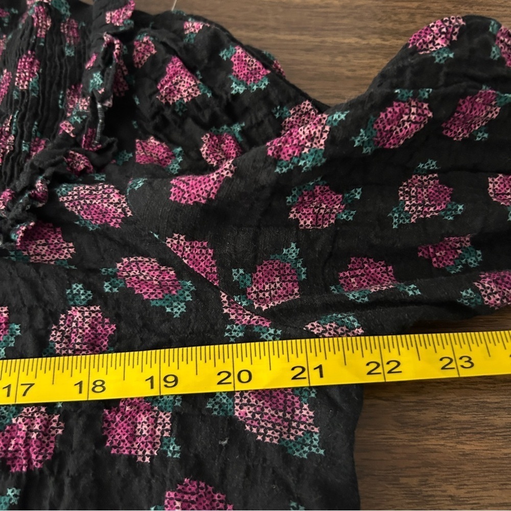 ❤️ Zara Dark Blouse with Pink Floral Design L - Picture 8 of 10